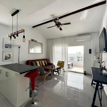 Casa Rene, Lovely Close To The Center, Puerto del Carmen (Lanzarote)